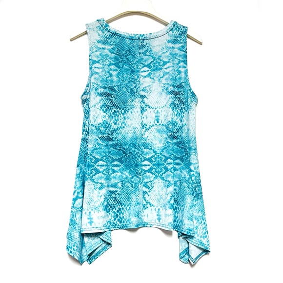 Vince Camuto Tank Blouse Medium Large Animal Print Aqua Flowy Sharkbite Casual - Picture 2 of 8